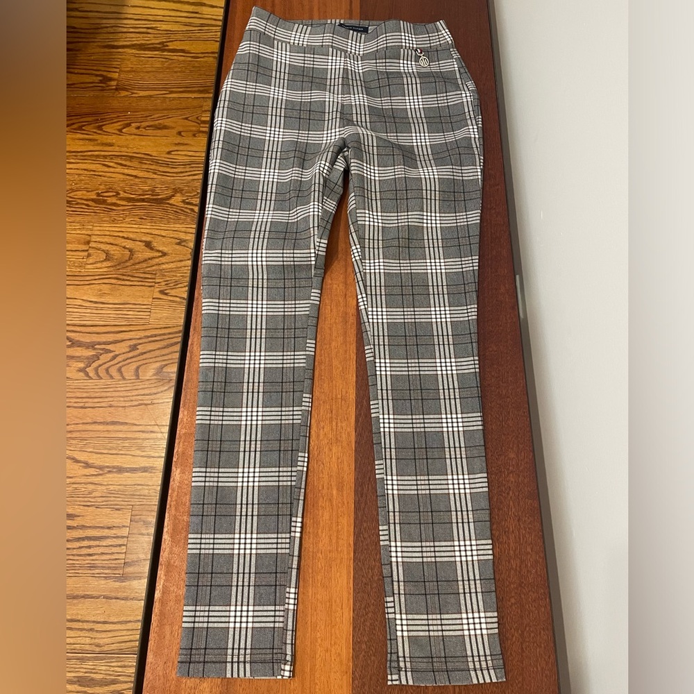 Plaid stretch pants by Tommy Hilfiger; size S